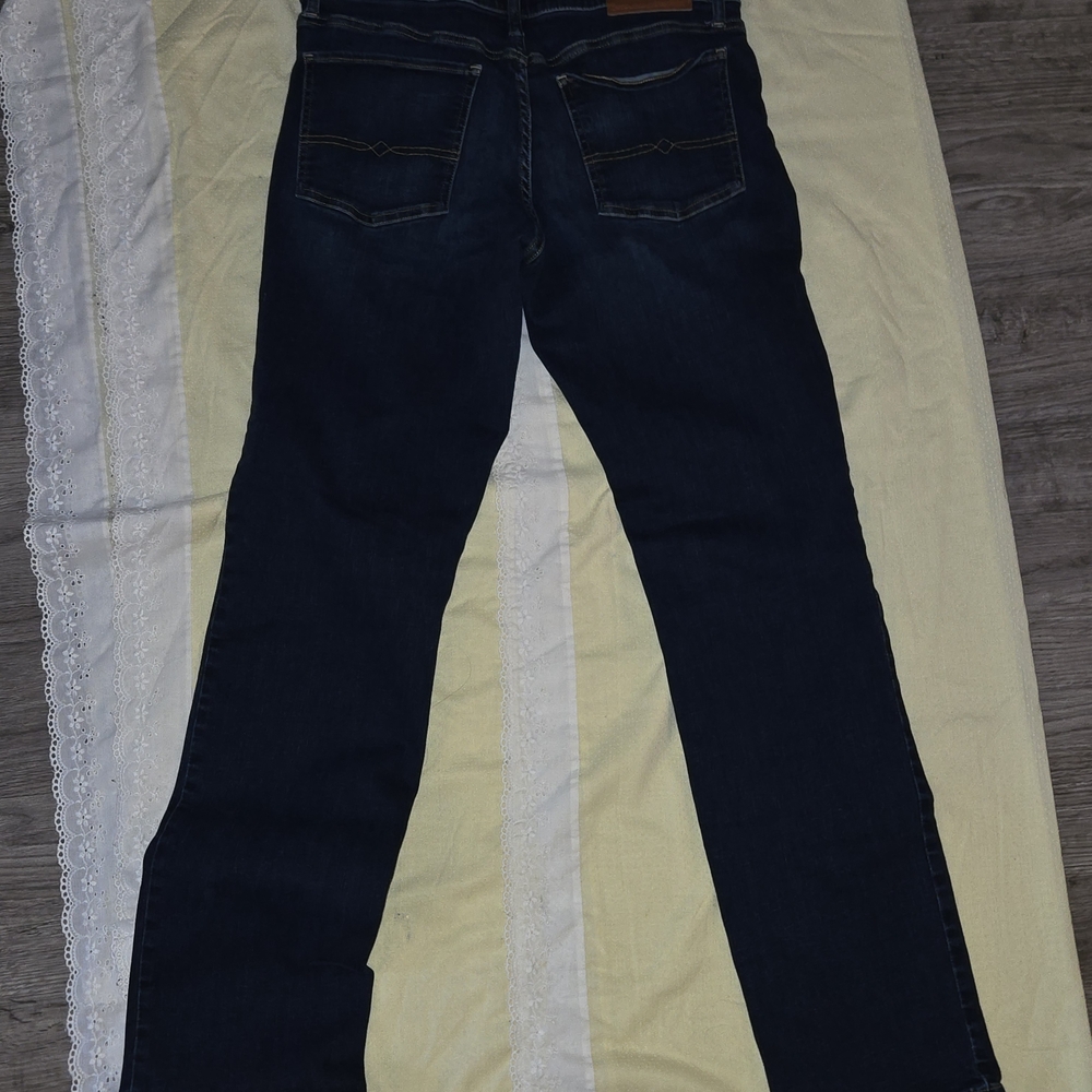 Lucky Brand Blue Jeans - Picture 6 of 7